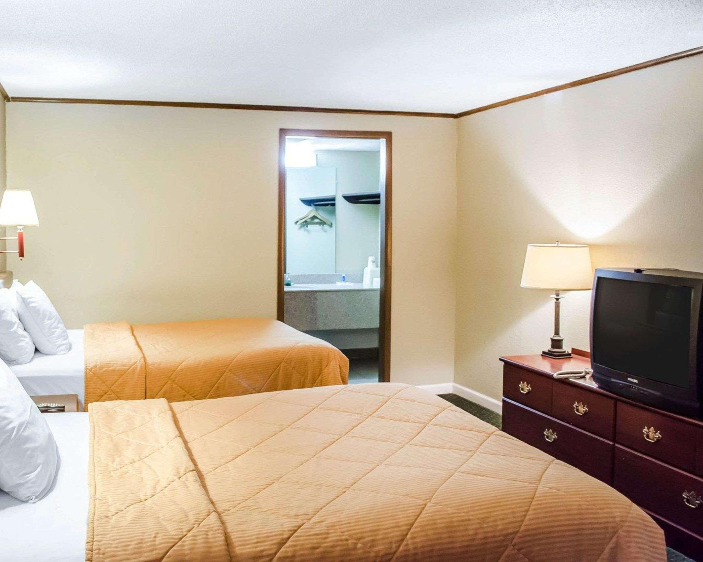 קרלייל Rodeway Inn מראה חיצוני תמונה