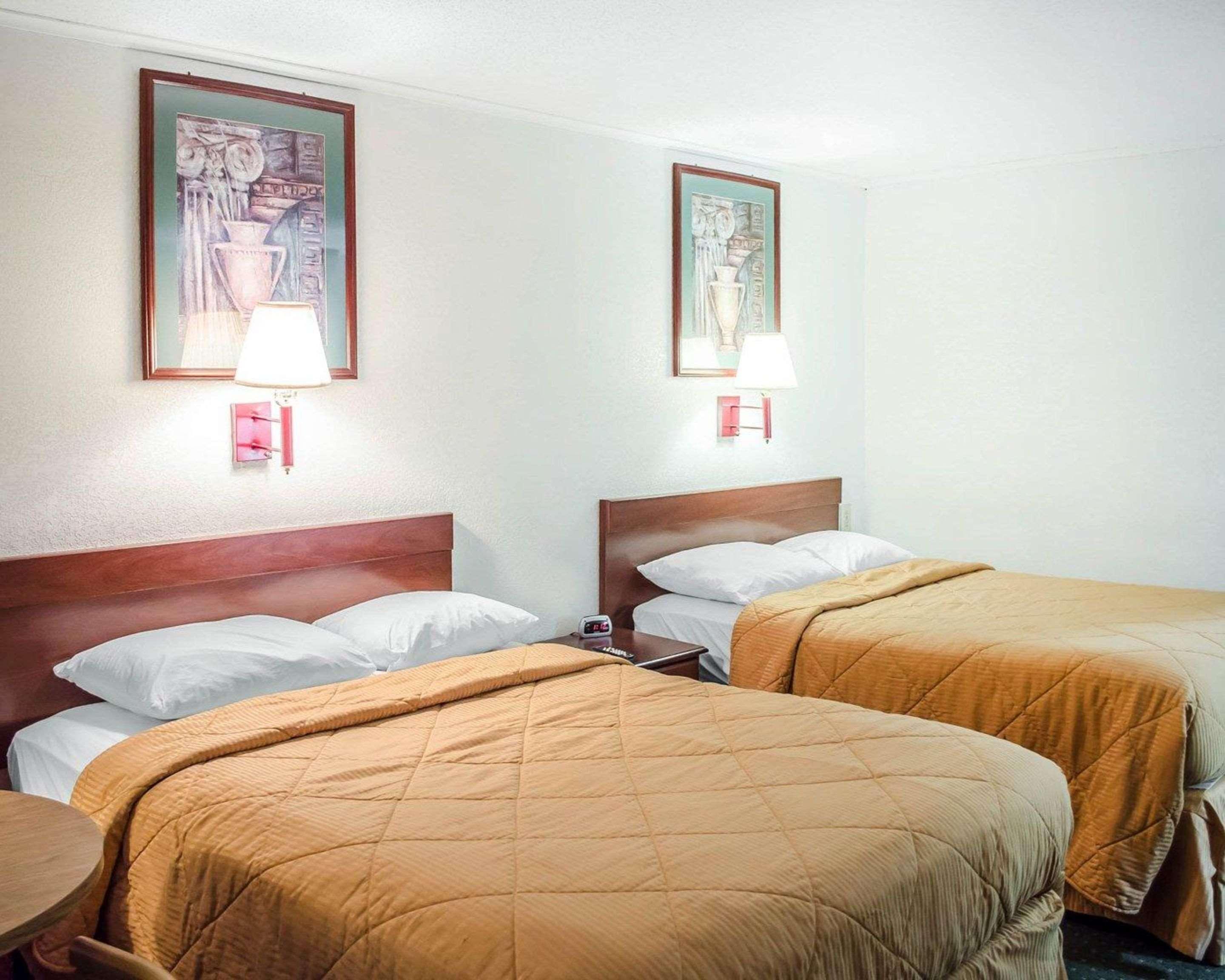 קרלייל Rodeway Inn מראה חיצוני תמונה