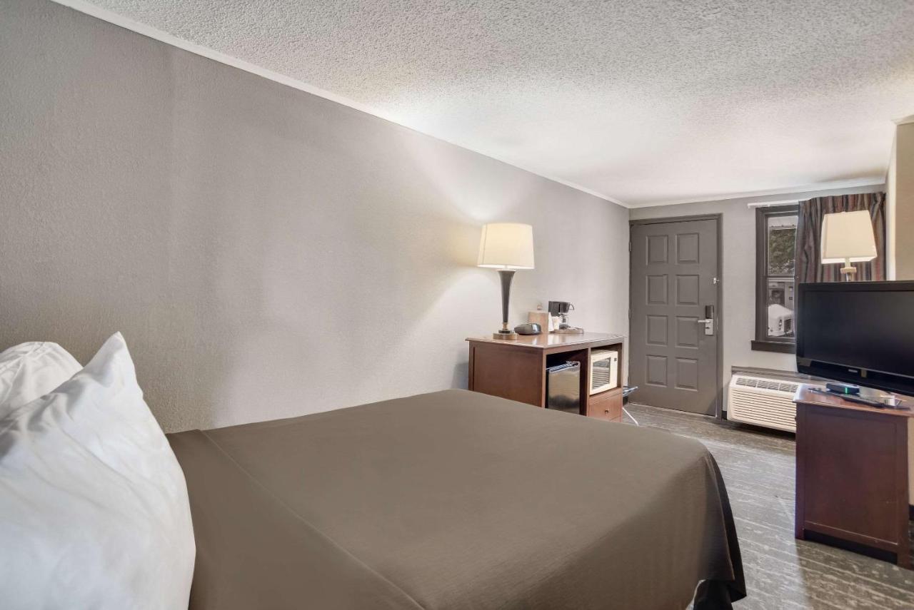 קרלייל Rodeway Inn מראה חיצוני תמונה